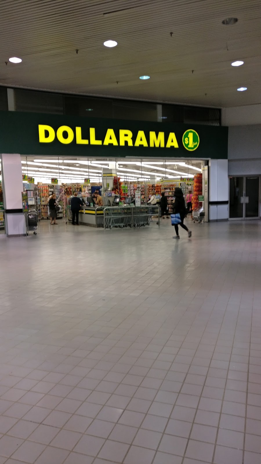 Dollarama | 6900 Boul Decarie, Decarie Square, Côte Saint-Luc, QC H3X 2T8, Canada | Phone: (514) 904-0031