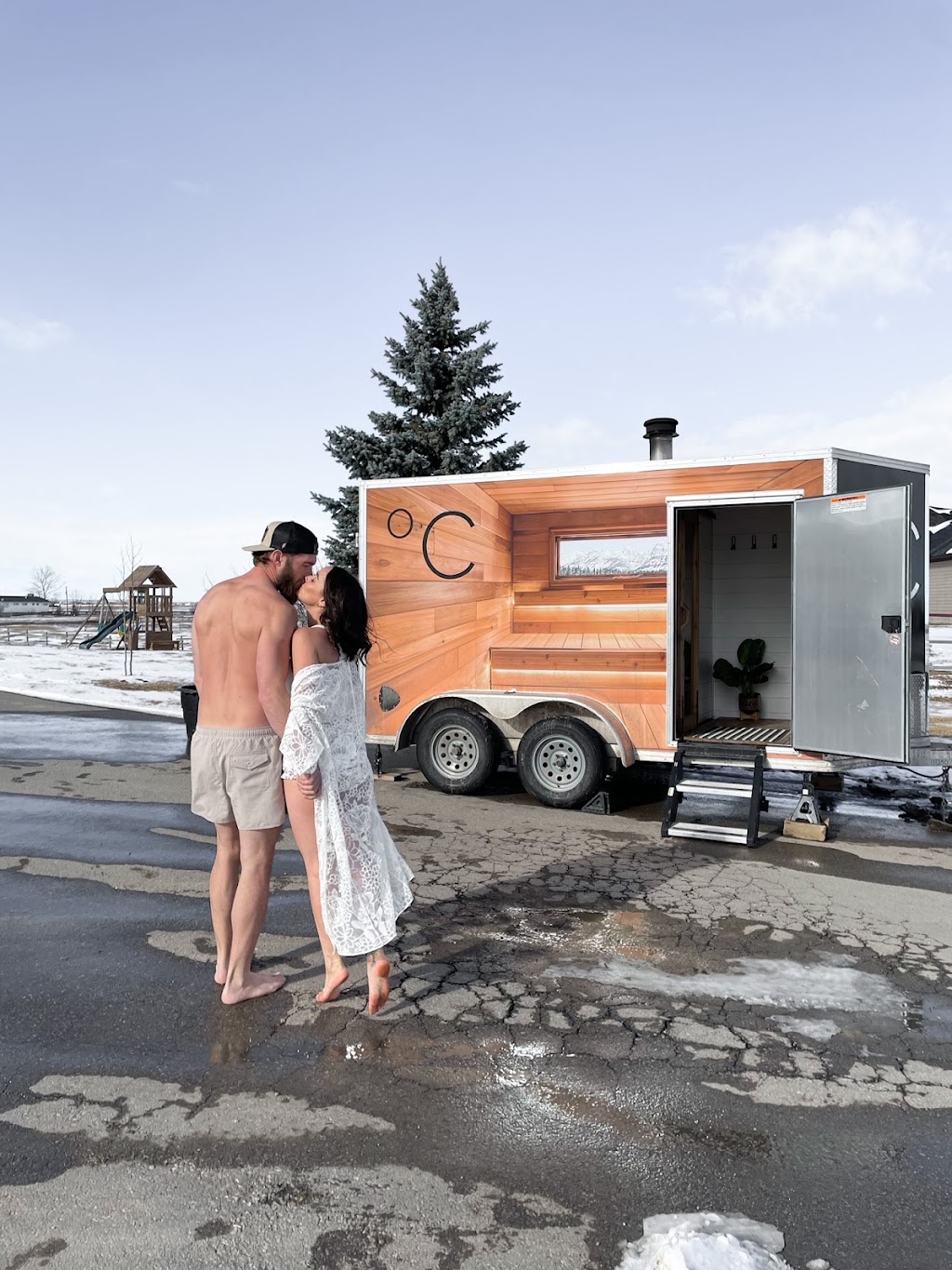 Contrast nordic sauna - mobile rental Calgary | 338 Copperpond Bay SE, Calgary, AB T2Z 0L2, Canada | Phone: (780) 953-3034