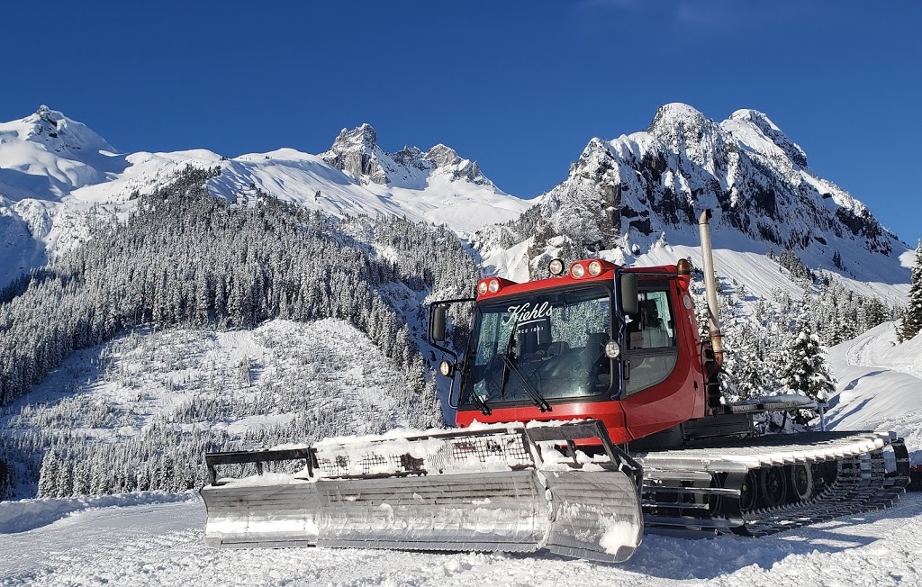 Blackcomb Snowmobile Base Operations | Whistler, BC V0N 1B1, Canada | Phone: (604) 932-6681