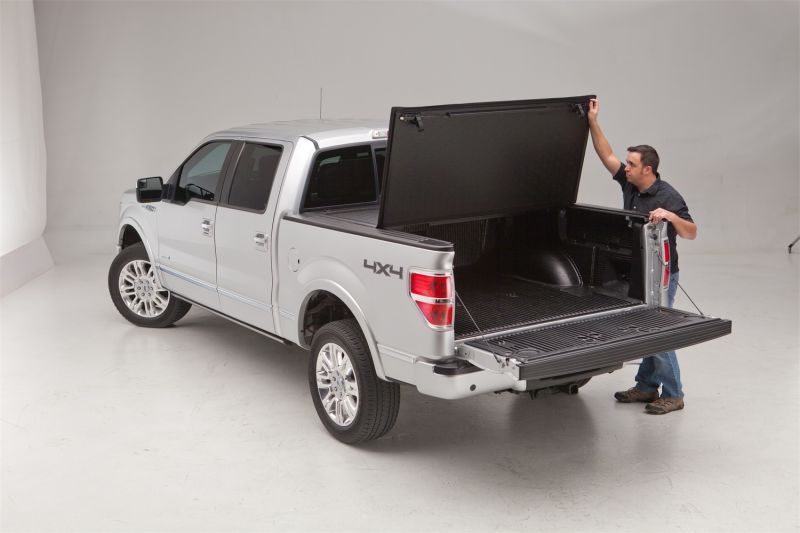 Tonneau Covers Canada | 41 Courtland Ave Unit 6, Concord, ON L4K 3T3, Canada | Phone: (416) 684-2463