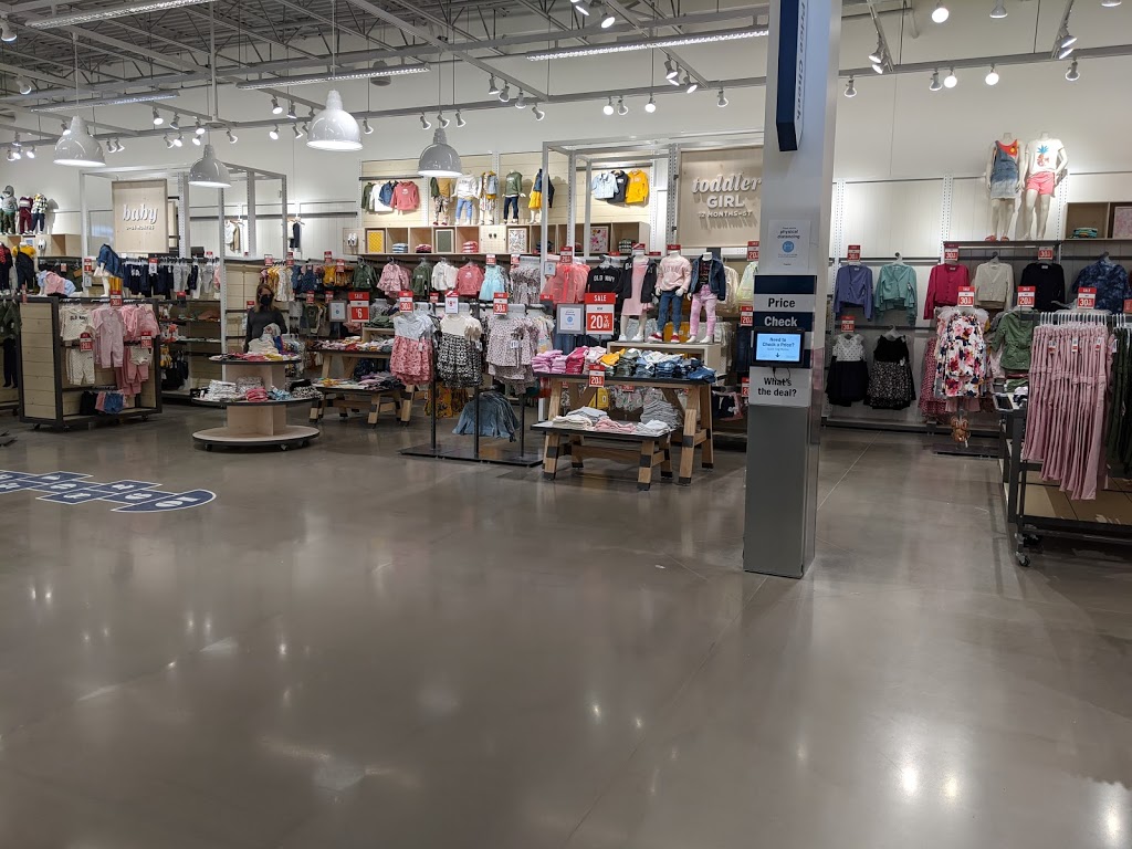 Old Navy Outlet | 3521 Wyecroft Rd Unit E001, Oakville, ON L6L 0B6, Canada | Phone: (289) 813-9651