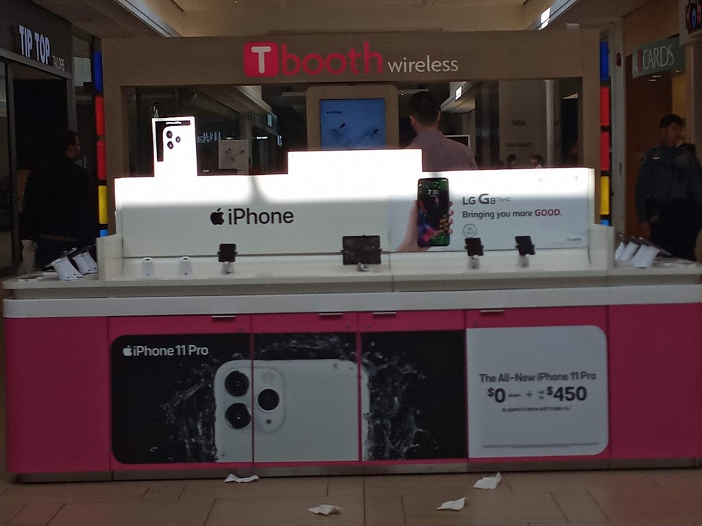 Tbooth wireless | 9350 Yonge St Hillcrest Mall Kiosk- Unit Z001C, Richmond Hill, ON L4C 5G2, Canada | Phone: (905) 770-2321