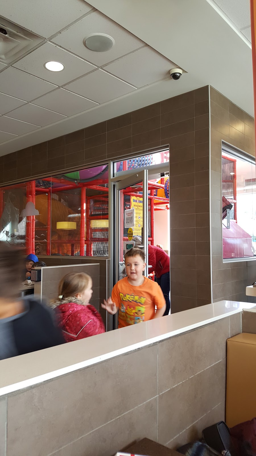 McDonalds | 661 Boul. Du Séminaire, Saint-Jean-sur-Richelieu, QC J3B 5M2, Canada | Phone: (450) 348-4664