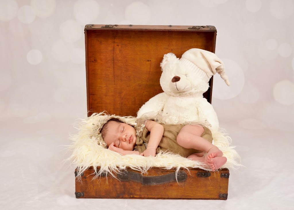 Itsy Bitsy Baby Photography | 42 Lyncroft Dr, Scarborough, ON M1E 1X7, Canada | Phone: (647) 921-4991