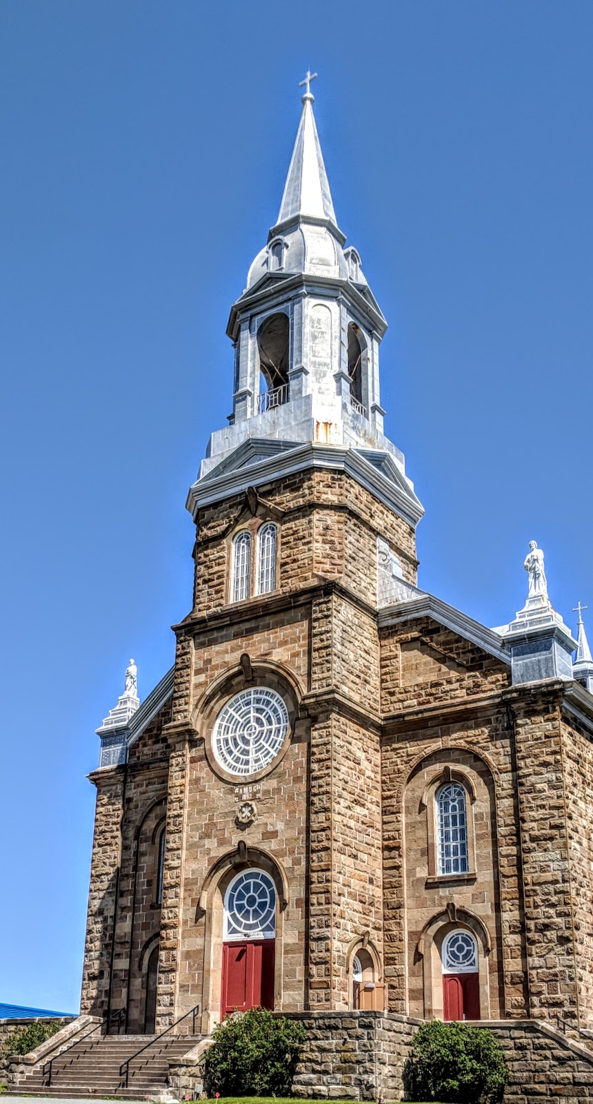 Église catholique Saint-Pierre Catholic Church | 15114 Cabot Trail, Chéticamp, NS B0E 1H0, Canada | Phone: (902) 224-2064