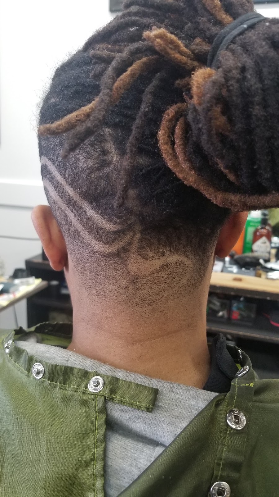 Jezreel Batson Barber Design | 361 Pitfield Rd, Scarborough, ON M1S 3E5, Canada | Phone: (416) 293-4610