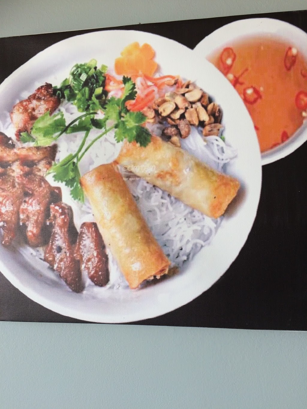 Chau Anns Restaurant | 2218 Ave C North, Saskatoon, SK S7L 5Z2, Canada | Phone: (306) 664-9888