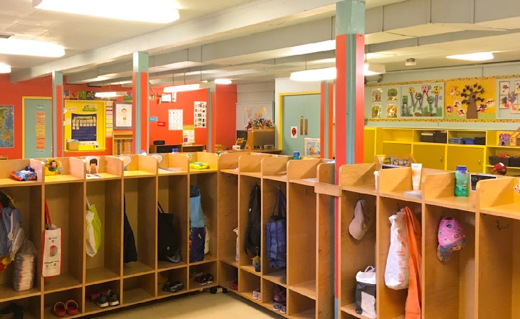 Bee House Montessory Daycare I | 7283 Nelson Ave, Burnaby, BC V5J 4C2, Canada | Phone: (604) 433-9769