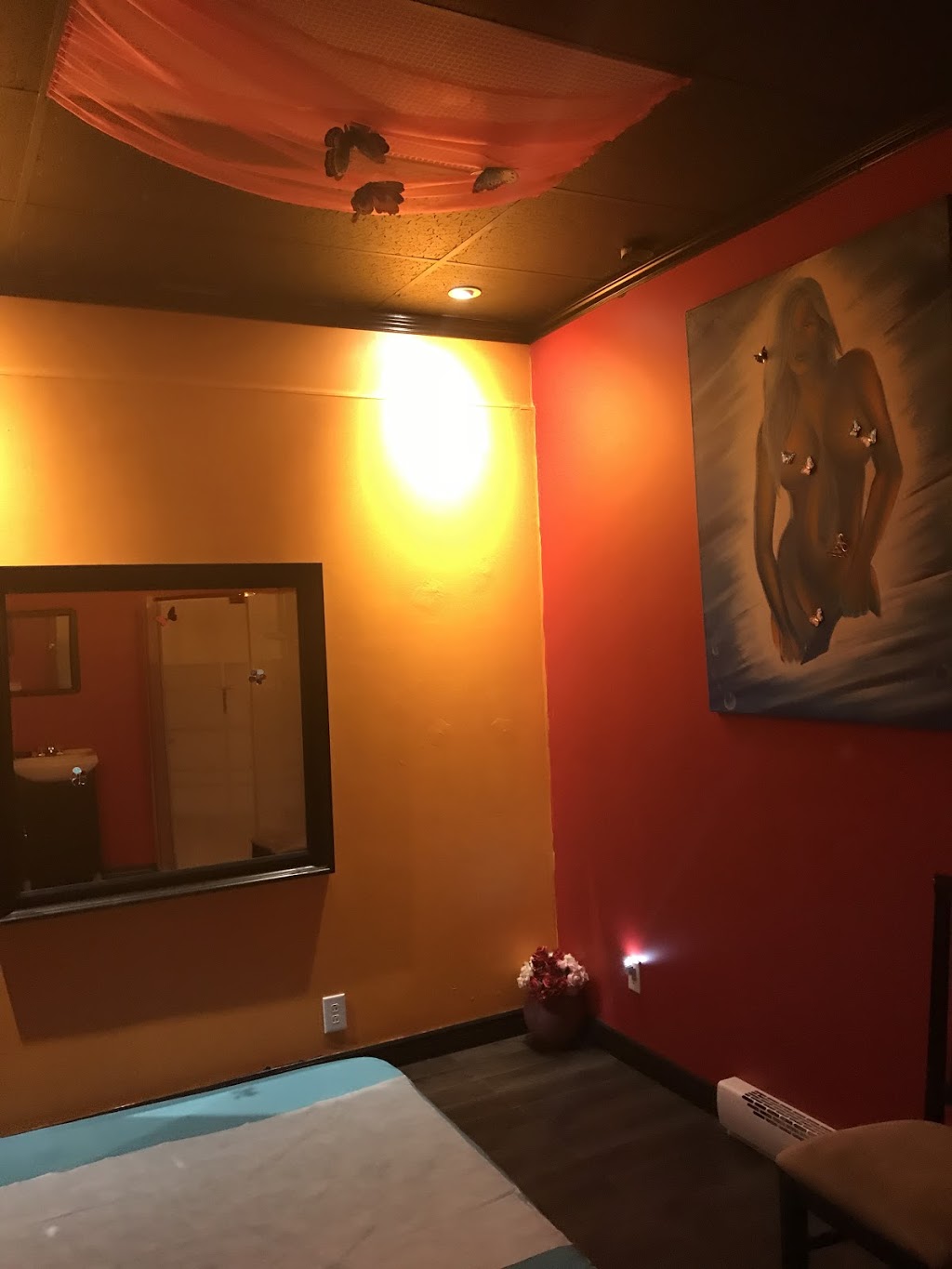 Oranji Spa Massage Rue Airlie, Montréal, QC | 9021 Rue Airlie, LaSalle, QC H8R 2A4, Canada | Phone: (438) 338-9089