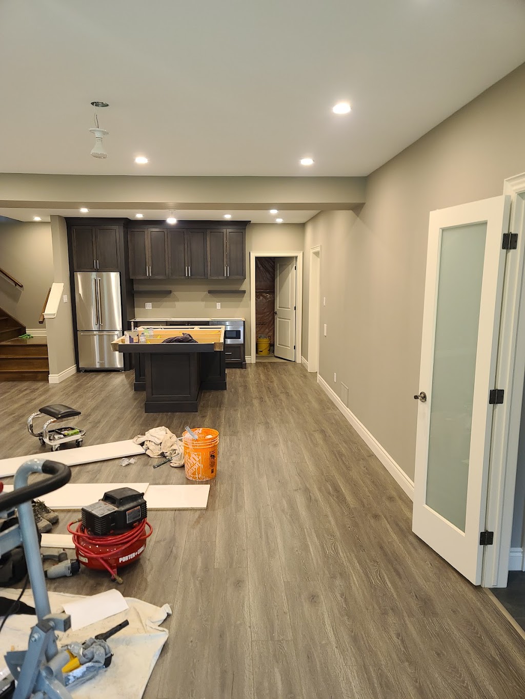 DSW Painting and Decorating | 719 Strathmeyer St, London, ON N5Y 3Z5, Canada | Phone: (519) 670-2663