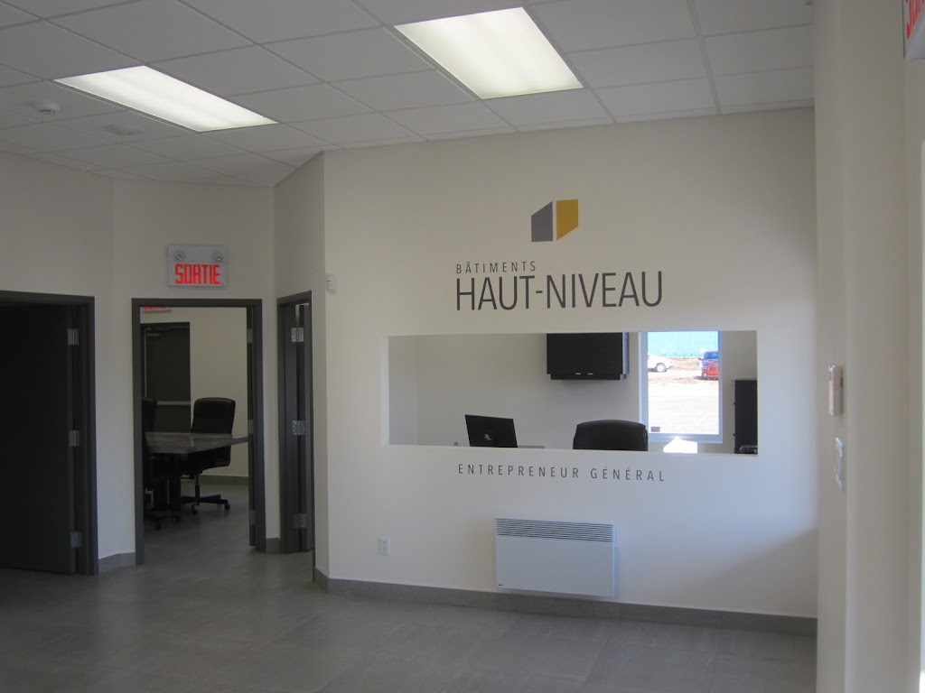 Bâtiments Haut-Niveau inc. | 140 Rue de la Défense Nationale, Saint-Raymond, QC G3L 4Y2, Canada | Phone: (418) 337-5633