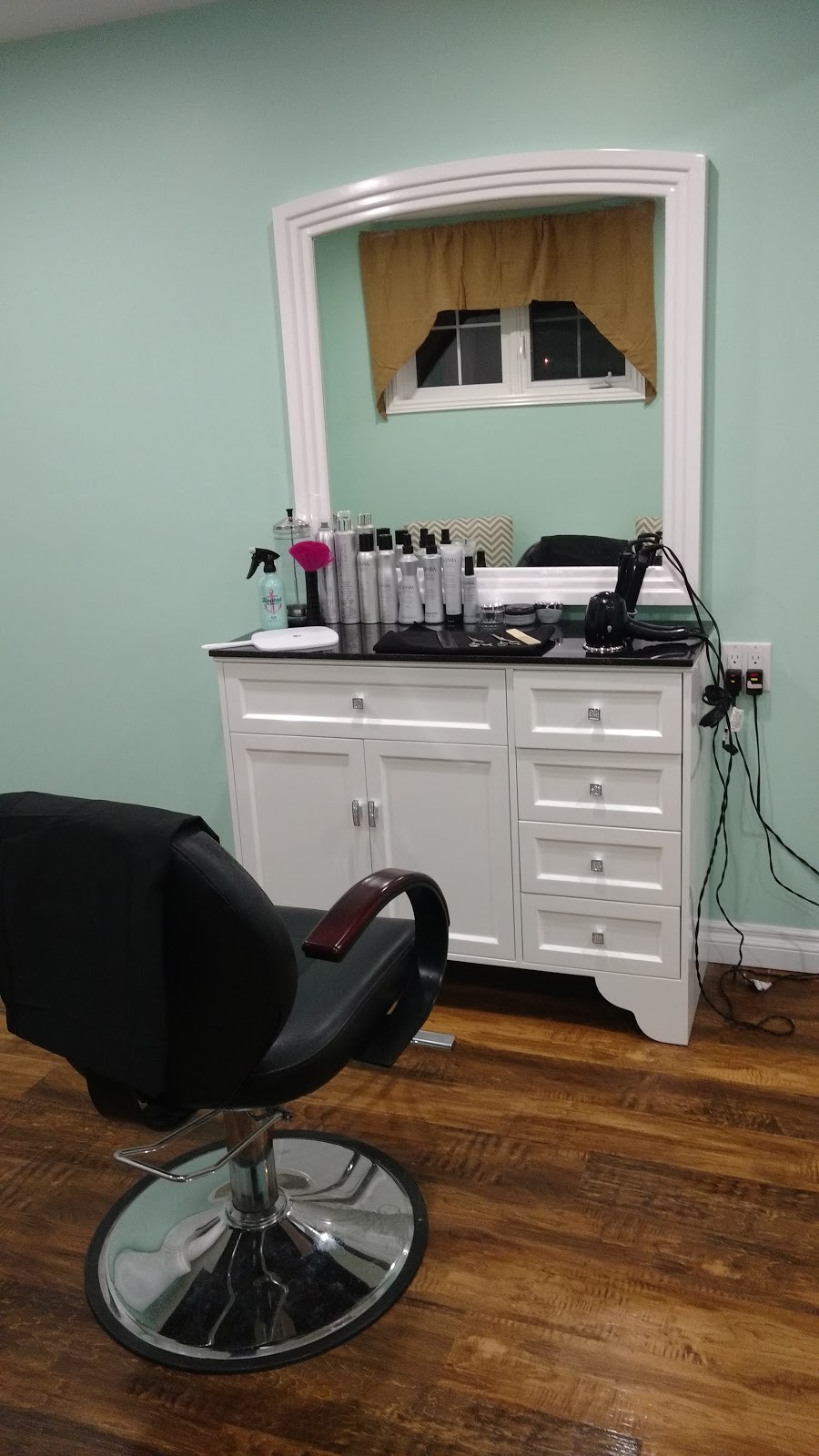 County Roots Hair Salon | 56 St Philip St, Milford, ON K0K 2P0, Canada | Phone: (613) 885-8828