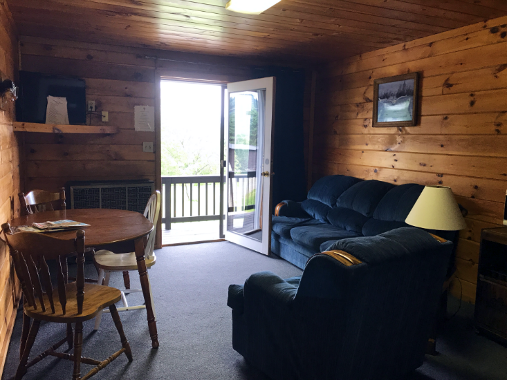 Northern Trails Lodging & Adventures | 6 Motel Drive, Pittsburg, NH 03592, USA | Phone: (603) 331-1975