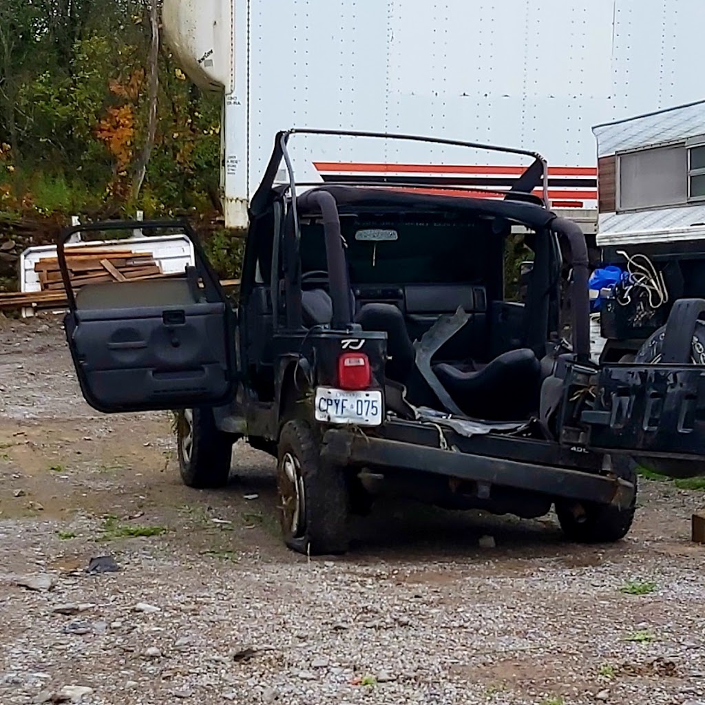 Maximum Towing and Recovery | 3156 Lakefield Rd, Lakefield, ON K9J 6X5, Canada | Phone: (705) 652-1142