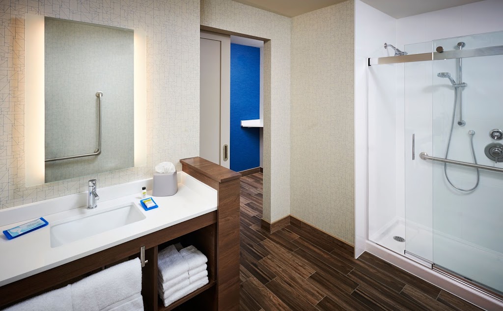 Holiday Inn Express & Suites Brantford | 27 Sinclair Blvd Building 1, Brantford, ON N3S 7X6, Canada | Phone: (226) 368-1100