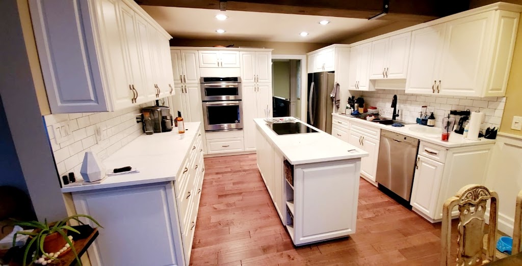 Huskynova Kitchen Cabinets Refacing | 2130 Burquitlam Dr, Vancouver, BC V5P 2P1, Canada | Phone: (778) 232-9746