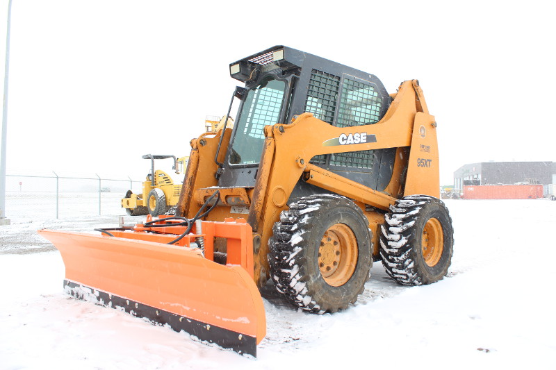 Top Line Sales & Rentals | 15 Broxburn Blvd, Lethbridge, AB T1J 4P4, Canada | Phone: (403) 331-5618