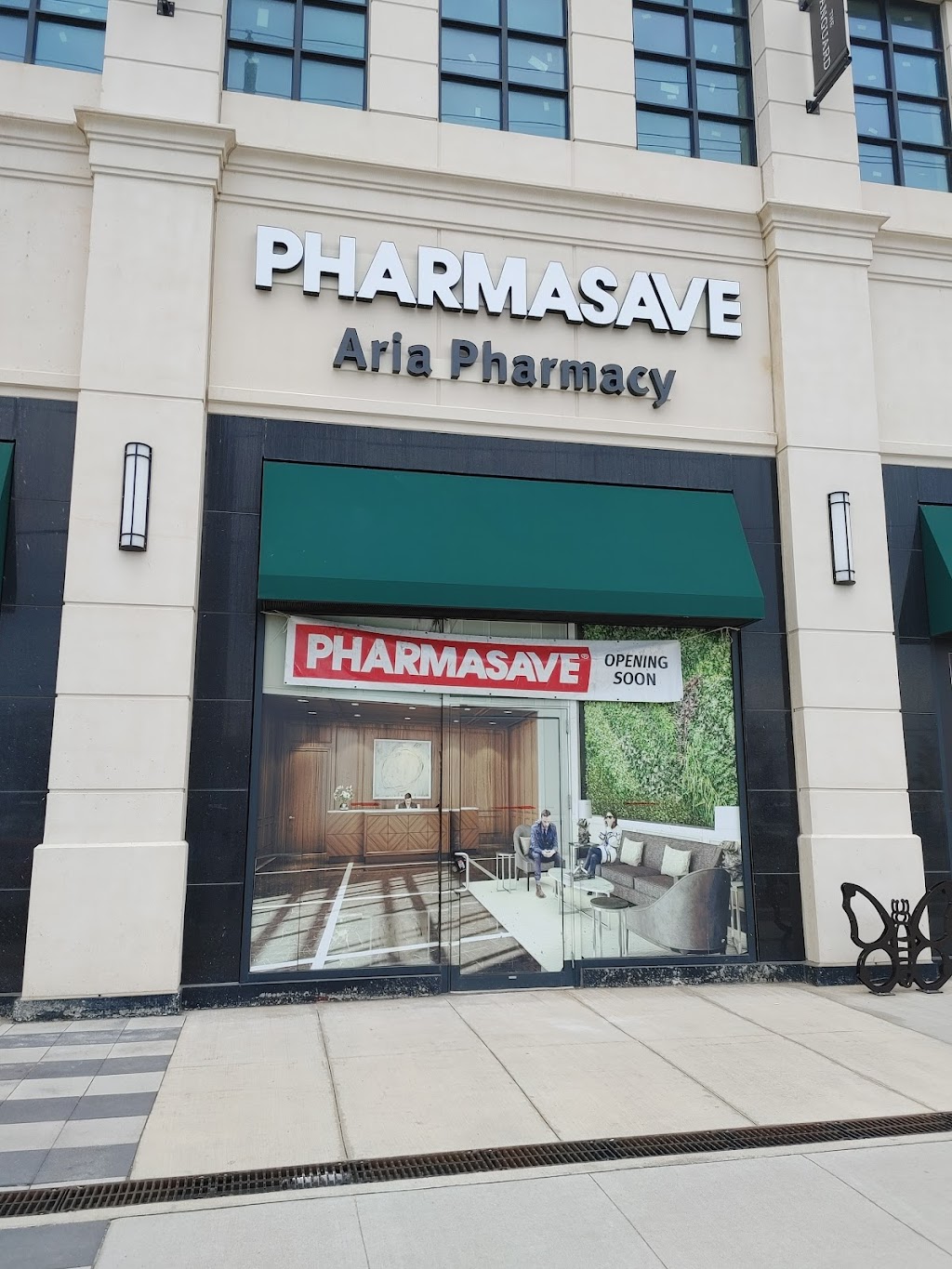 Aria Pharmasave- Nasrin Noorani, Doctor of pharmacy | 7097 Yonge St, Thornhill, ON L4J 1V8, Canada | Phone: (416) 792-3743