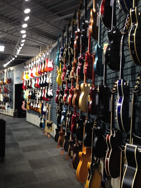 Long & McQuade Musical Instruments | 2762 Princess St, Kingston, ON K7P 2W6, Canada | Phone: (613) 384-9225