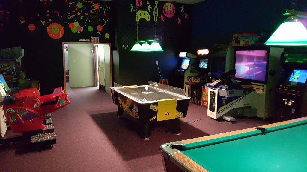 Strikers Alley | 5024 50 Ave, Rimbey, AB T0C 2J0, Canada | Phone: (403) 843-7766