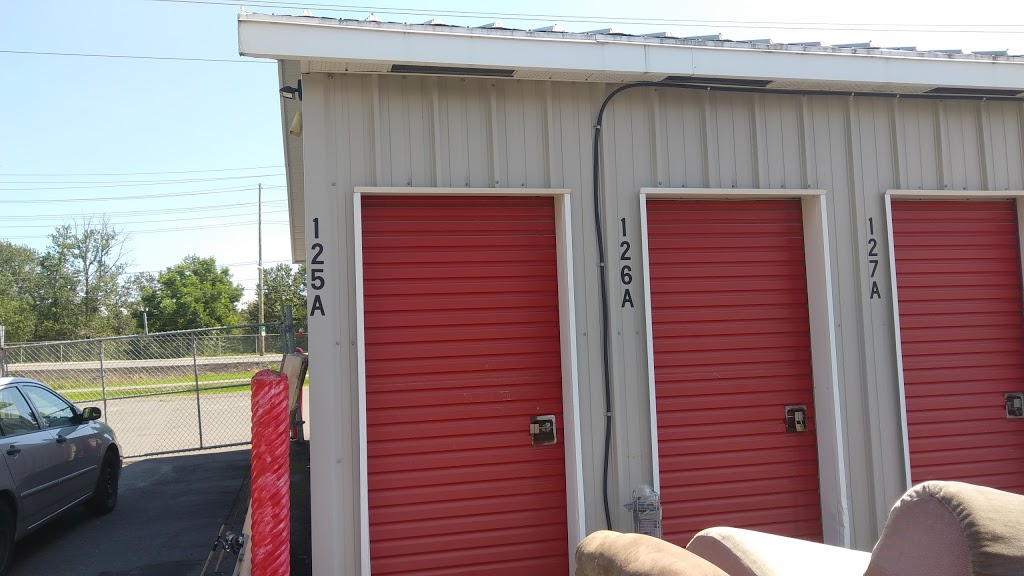 Canadian Mini Storage | 1060 Central Ave, Thunder Bay, ON P7B 7A6, Canada | Phone: (807) 623-7774