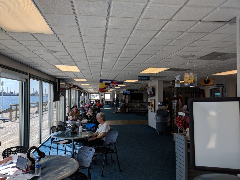 Backstreets Waterfront Deli | 51 Water St, Port Huron, MI 48060, USA | Phone: (810) 985-4857