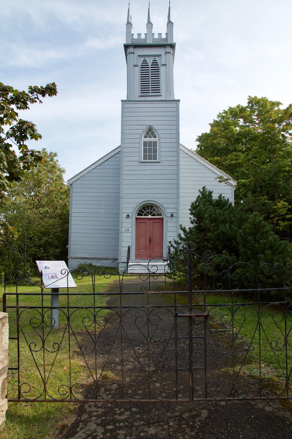 Église Anglicane St-Bartholomew | 15 Rue du Domaine, Rivière-du-Loup, QC G5R 2P8, Canada | Phone: (418) 692-3898