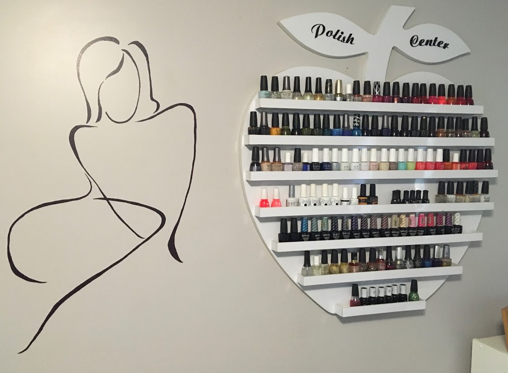 The Nail Room | 310 Henry St, Mount Forest, ON N0G 2L1, Canada | Phone: (519) 362-0814