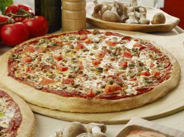 Alexandras Pizza | 211 Pleasant St, Dartmouth, NS B2Y 3R5, Canada | Phone: (902) 425-1900