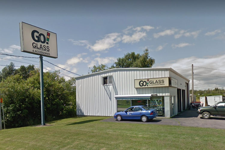 Go! Glass & Accessories | 9 Industrial Park Dr, Amherst, NS B4H 4H7, Canada | Phone: (902) 667-9999