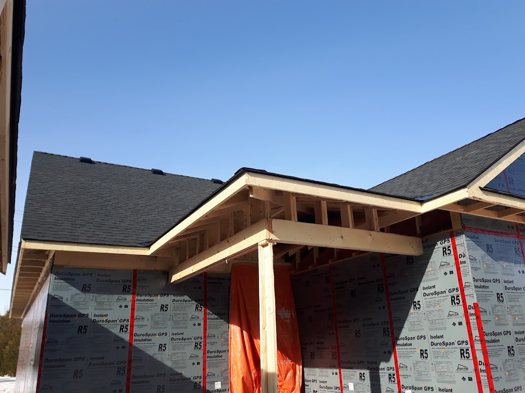 Grey Bruce Roofing & Renos | 104 Mary Ave, Owen Sound, ON N4K 5N5, Canada | Phone: (519) 371-3605