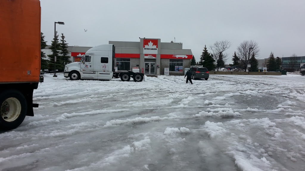 Petro-Pass Truck Stop | 120 MacIntosh Blvd, Concord, ON L4K 4P3, Canada | Phone: (905) 761-2850