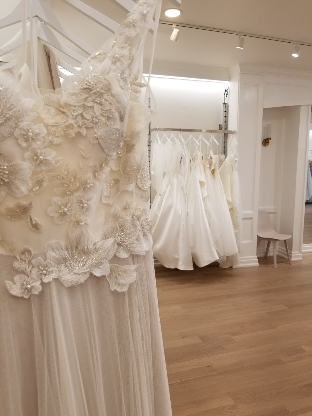 Beckers Bridals | 387 Danforth Ave, Toronto, ON M4K 1P1, Canada | Phone: (416) 463-6601