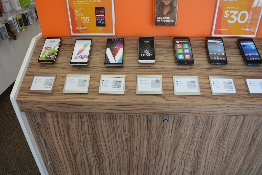Freedom Mobile | 4205 23 Ave NW, Edmonton, AB T6L 5Z8, Canada | Phone: (780) 757-2278