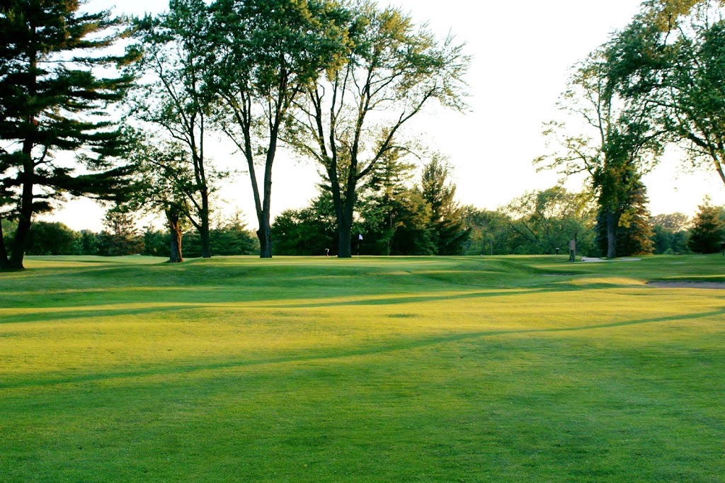 Black River Country Club | 3300 Country Club Dr, Port Huron, MI 48060, USA | Phone: (810) 982-9595