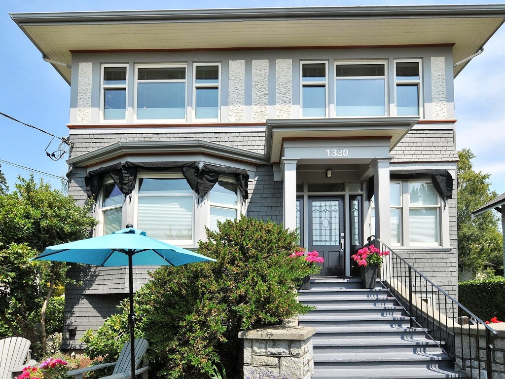 Minto House | 1330 Minto St, Victoria, BC V8S 1P4, Canada | Phone: (778) 929-8459