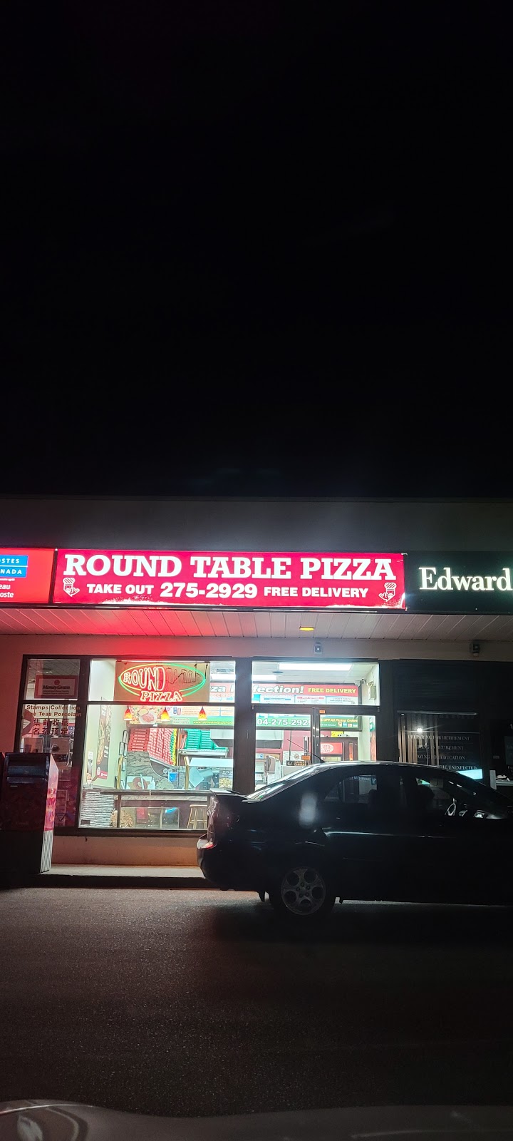 Round Table Pizza - Garden City, Richmond | 8780 Blundell Rd, Richmond, BC V6Y 2N6, Canada | Phone: (604) 275-2929