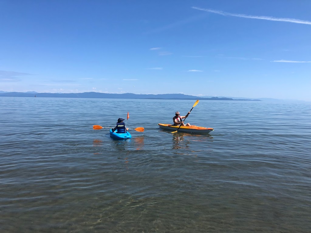 Sea Flame Beach Resort | 6383 Island Hwy W, Qualicum Beach, BC V9K 2E5, Canada | Phone: (250) 757-8411