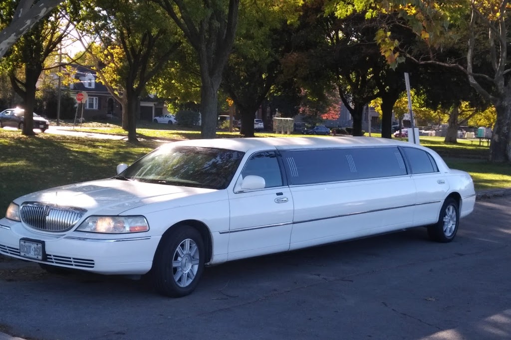 Exquisite Limo | 60 Anna Capri Dr, Hamilton, ON L8W 1M3, Canada | Phone: (905) 296-6240