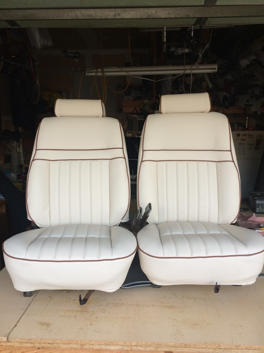 Classic Upholstery Auto | 102 Lark St, Chatham, ON N7L 3Z5, Canada | Phone: (519) 401-8421