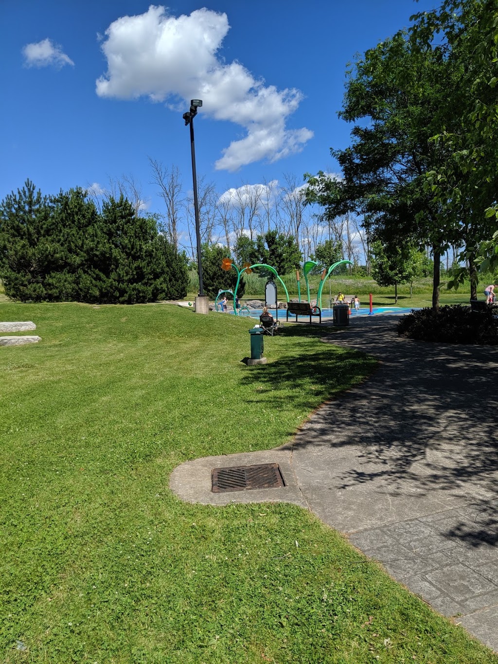 MacBain Park | 7150 Montrose Rd, Niagara Falls, ON L2H 3N3, Canada | Phone: (905) 356-7521