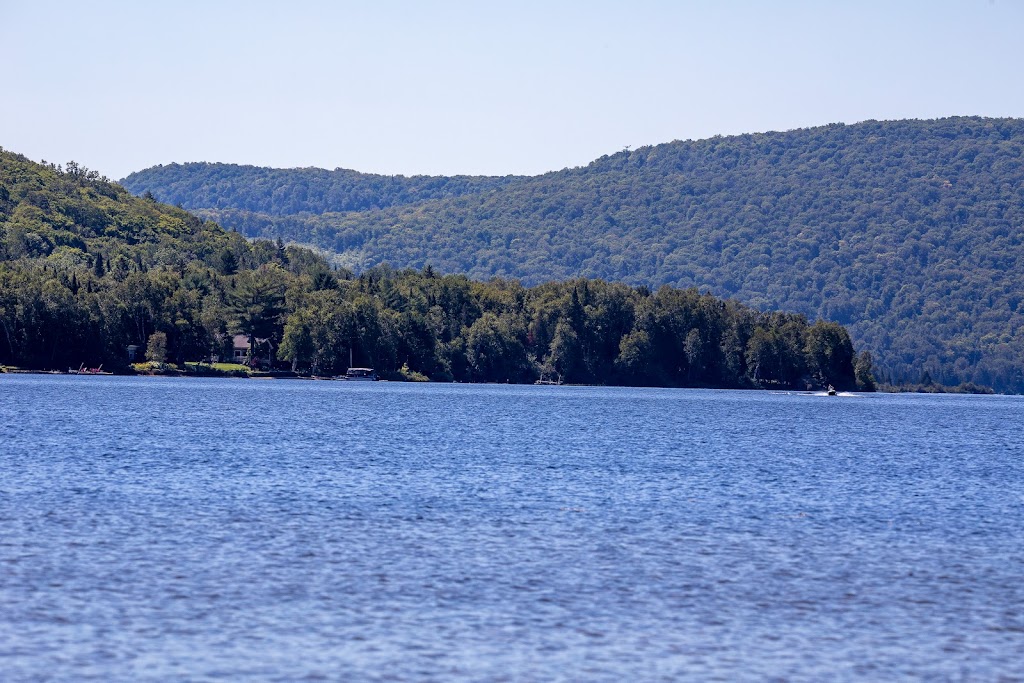 Le Repos du Guerrier | 863 Chem. du Lac des Cornes, Chute-Saint-Philippe, QC J0W 1A0, Canada | Phone: (514) 220-5682