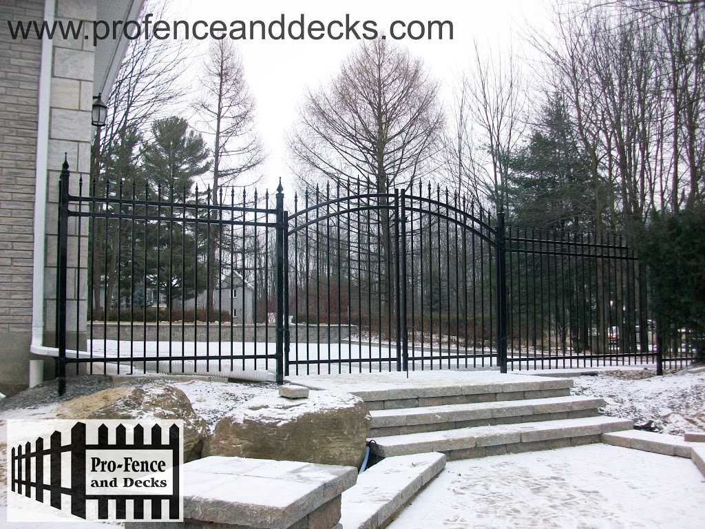 Pro-Fence and Decks Inc. | 785 Taylor Creek Dr, Orléans, ON K1C 1T1, Canada | Phone: (613) 668-3009