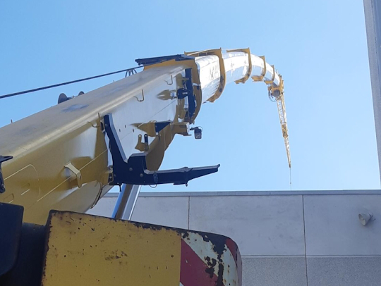 AFH Crane Rental | 430 Springbank Ave S, Woodstock, ON N4V 1B2, Canada | Phone: (877) 537-2891