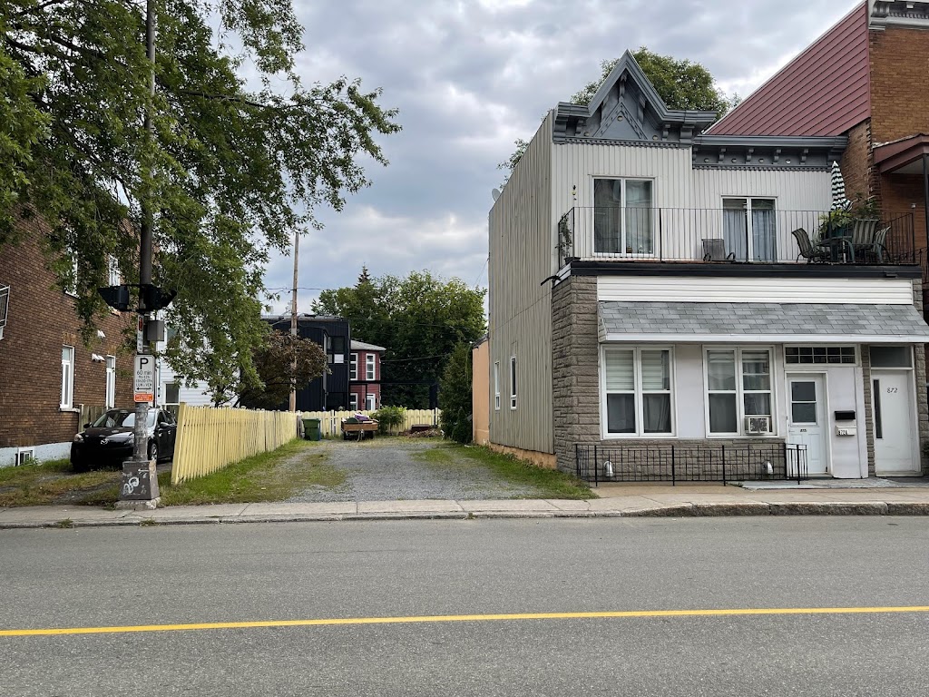 clickNpark - Stationnement à louer - 872 1re Ave Limoilou | 872 1re Av., Québec, QC G1L 3K3, Canada | Phone: (855) 979-7275