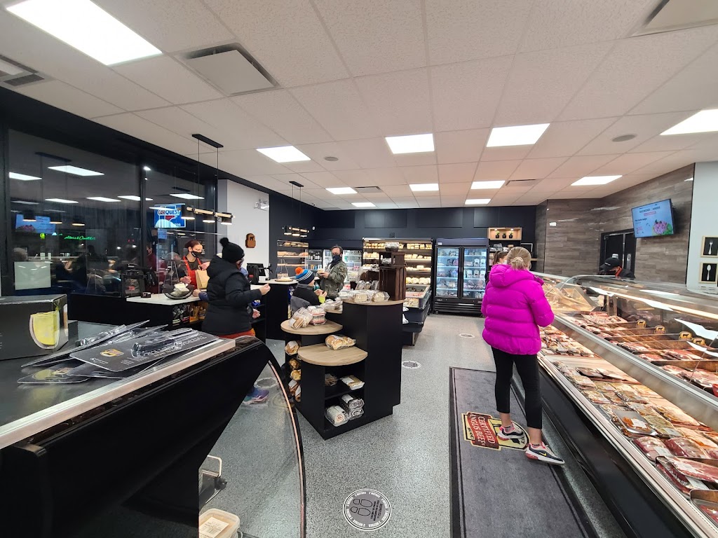 Boucherie Raymond & André | 1495 Bd Saint-Paul, Chicoutimi, QC G7J 3Y3, Canada | Phone: (418) 693-3303