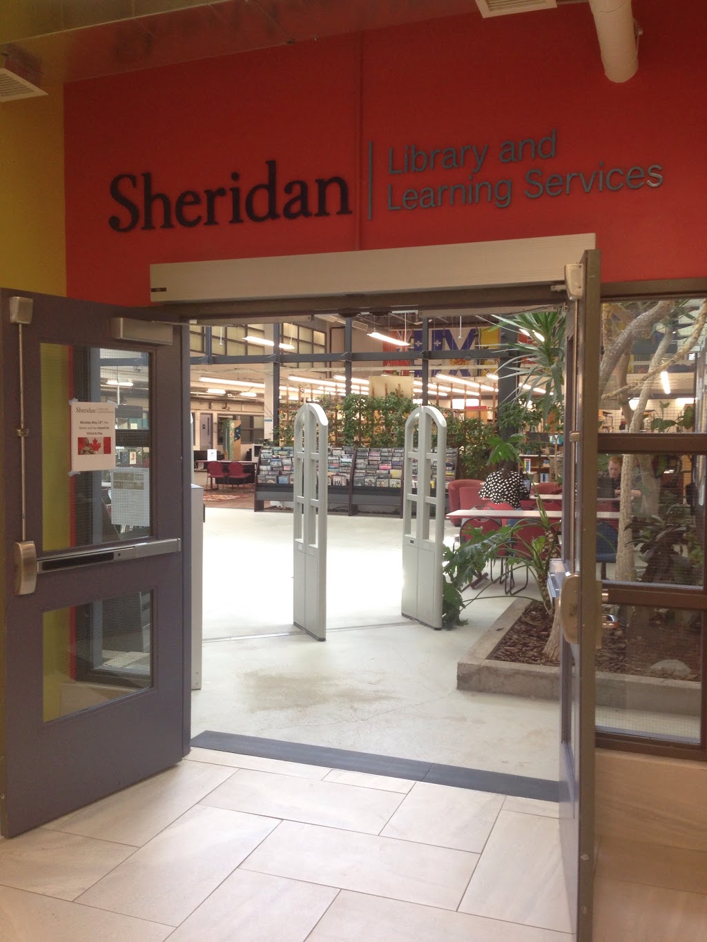 Sheridan College - Trafalgar Library | C-Wing, 1430 Trafalgar Rd, Oakville, ON L6H 2L1, Canada | Phone: (905) 845-9430