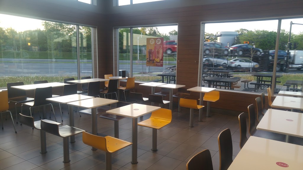 McDonalds | 650 Boulevard Roland-Therrien, Longueuil, QC J4H 4A6, Canada | Phone: (450) 928-2761