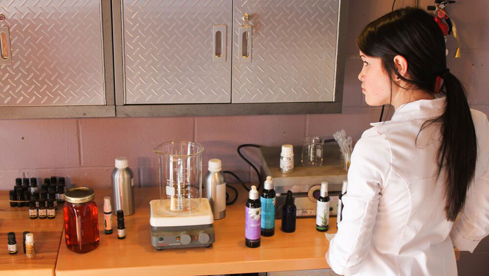 Healingscents Aromatherapy | 626 Shaw Rd #2, Gibsons, BC V0N 1V8, Canada | Phone: (604) 886-6583