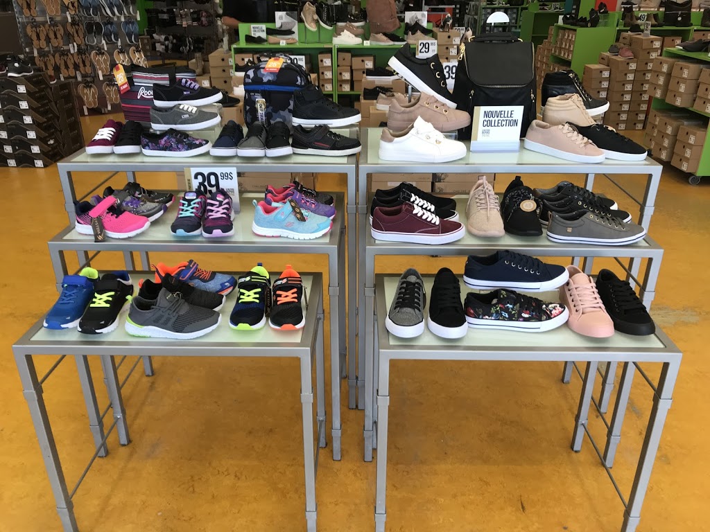 Chaussures Yellow | 5280 Boulevard Robert-Bourassa, Laval, QC H7E 0A6, Canada | Phone: (450) 664-5773